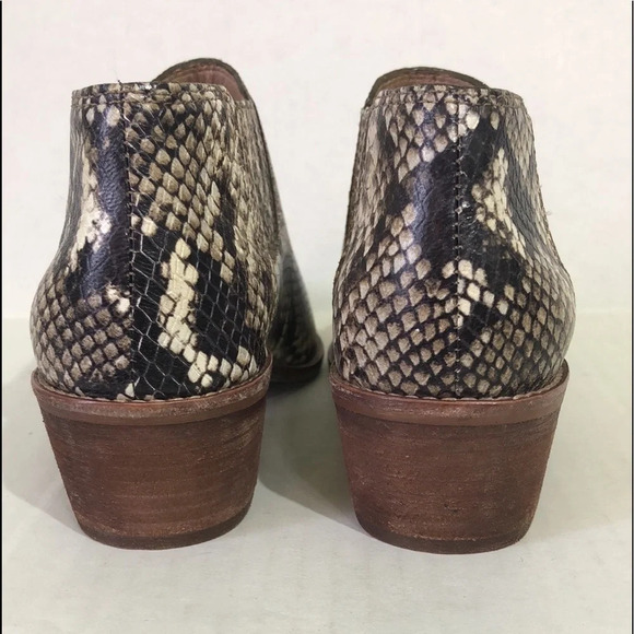Madewell Preppy NEW Mobwife Chunky Heel Snake Embossed Leather Chelsea Boots 9.5 - Picture 4 of 8